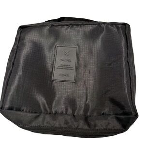 Stylish Black Travel Makeup Bag for Women